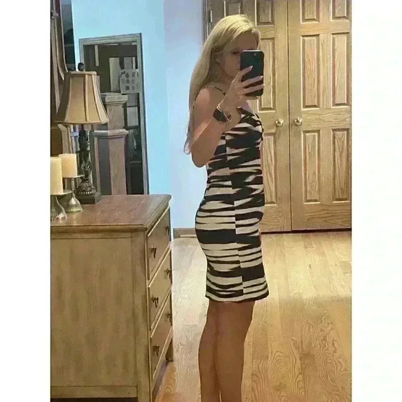 YUMI KIM Orange Blue White cutout sheath knee length dress Size Small/XS 0/2 - Picture 12 of 14